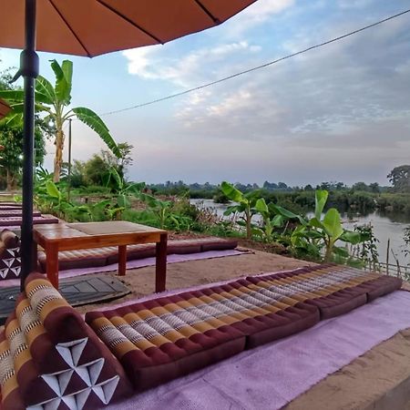 Chanhthida Guesthouse And The River Front Restaurant Ban Khon Exterior photo