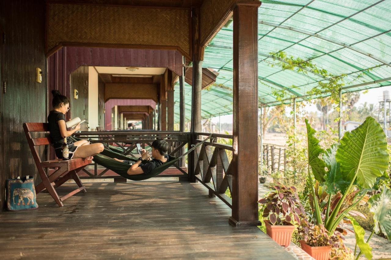Chanhthida Guesthouse And The River Front Restaurant Ban Khon Exterior photo