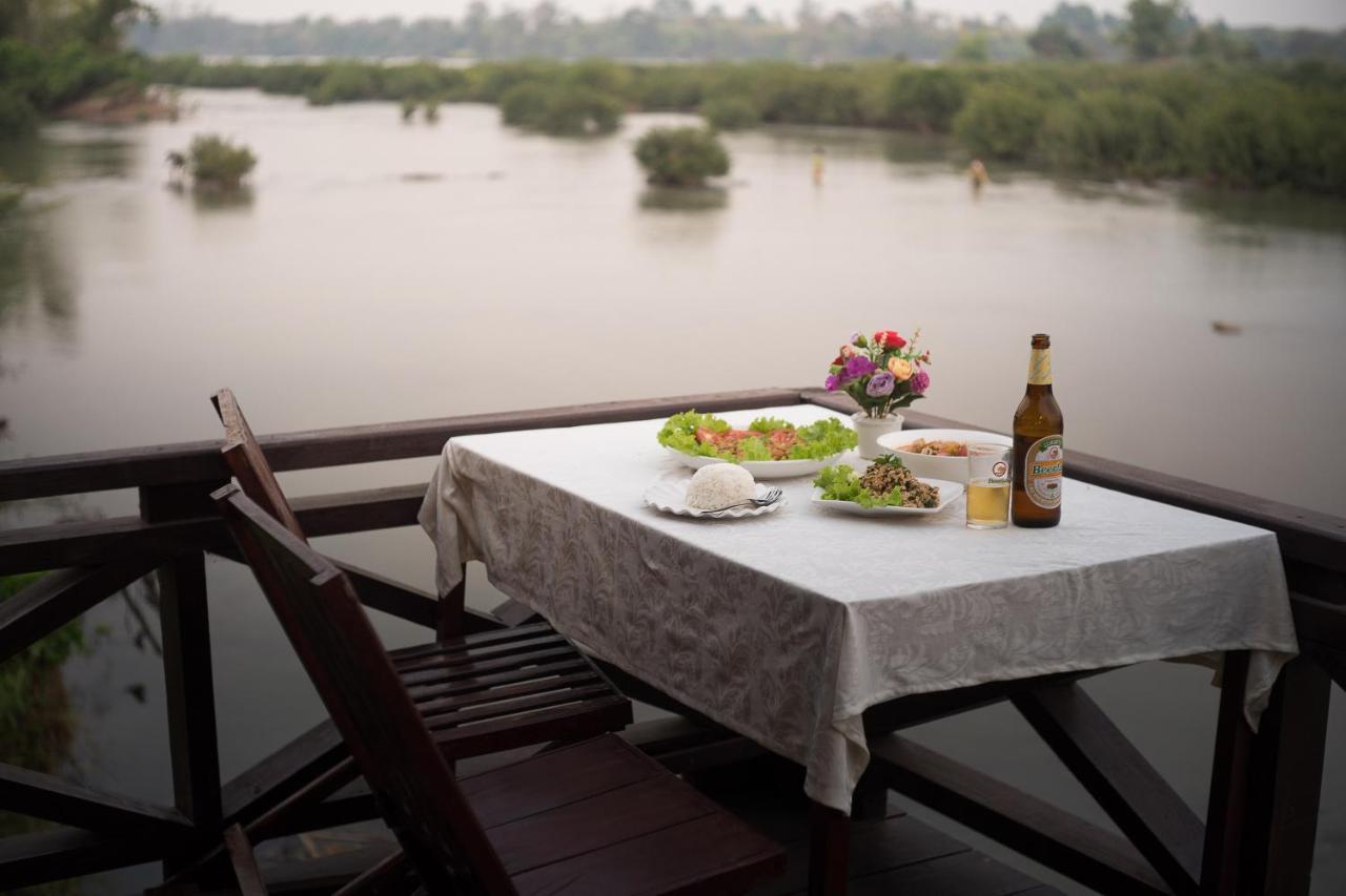 Chanhthida Guesthouse And The River Front Restaurant Ban Khon Exterior photo